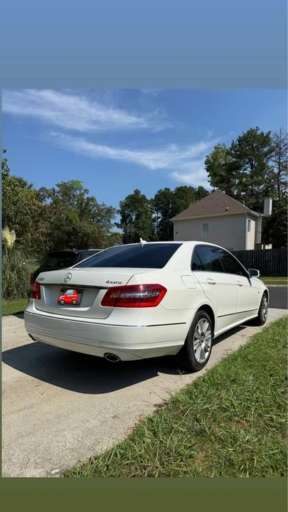 2012 Mercedes-Benz W212 E-Class - Image 17 of 19