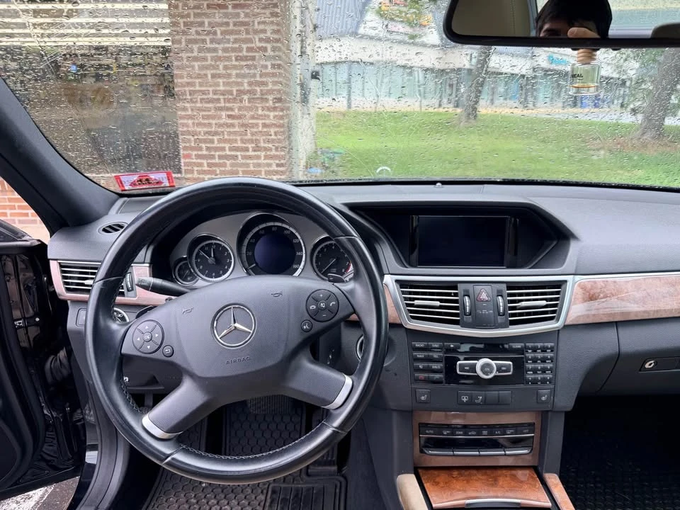 2012 Mercedes-Benz W212 E-Class - Image 9 of 11