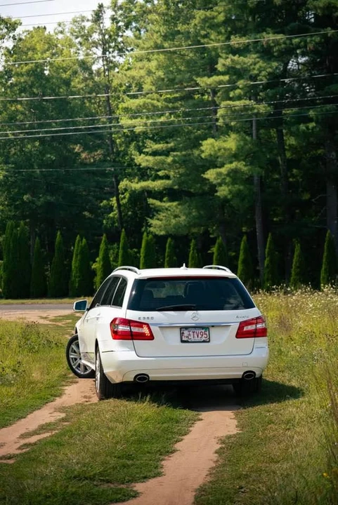 2012 Mercedes-Benz W212 E-Class - Image 6 of 14