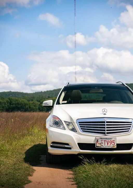2012 Mercedes-Benz W212 E-Class - Image 2 of 14