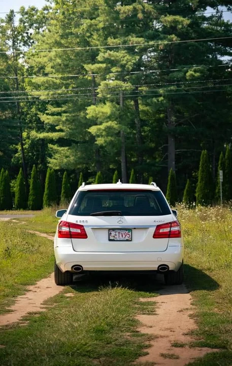 2012 Mercedes-Benz W212 E-Class - Image 5 of 14