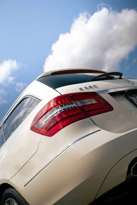 2012 Mercedes-Benz W212 E-Class - Image 11 of 14