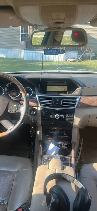 2012 Mercedes-Benz W212 E-Class - Image 8 of 11