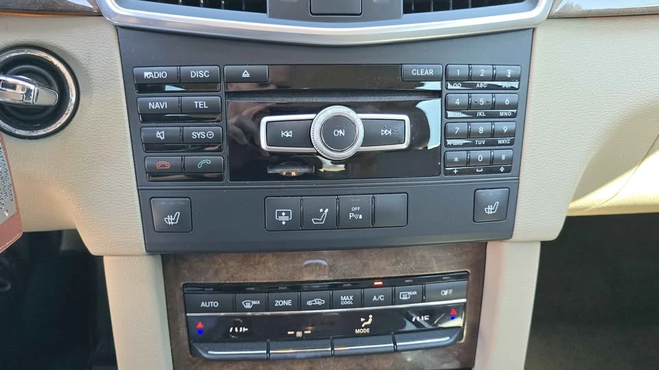 2012 Mercedes-Benz W212 E-Class - Image 14 of 15