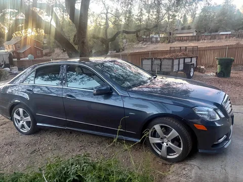 2012 Mercedes-Benz E-Class E 350 BlueTEC Sedan 4D