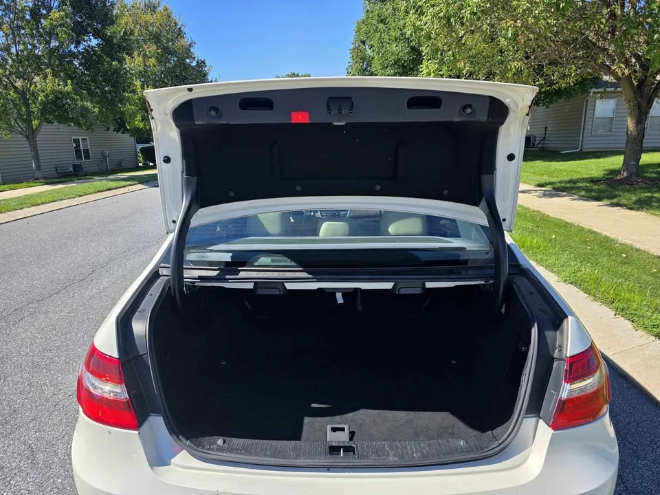 2012 Mercedes-Benz W212 E-Class - Image 6 of 19