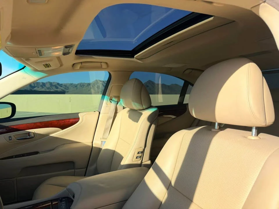 2012 Mercedes-Benz C207/A207 E-Class Coupe & Convertible - Image 12 of 19