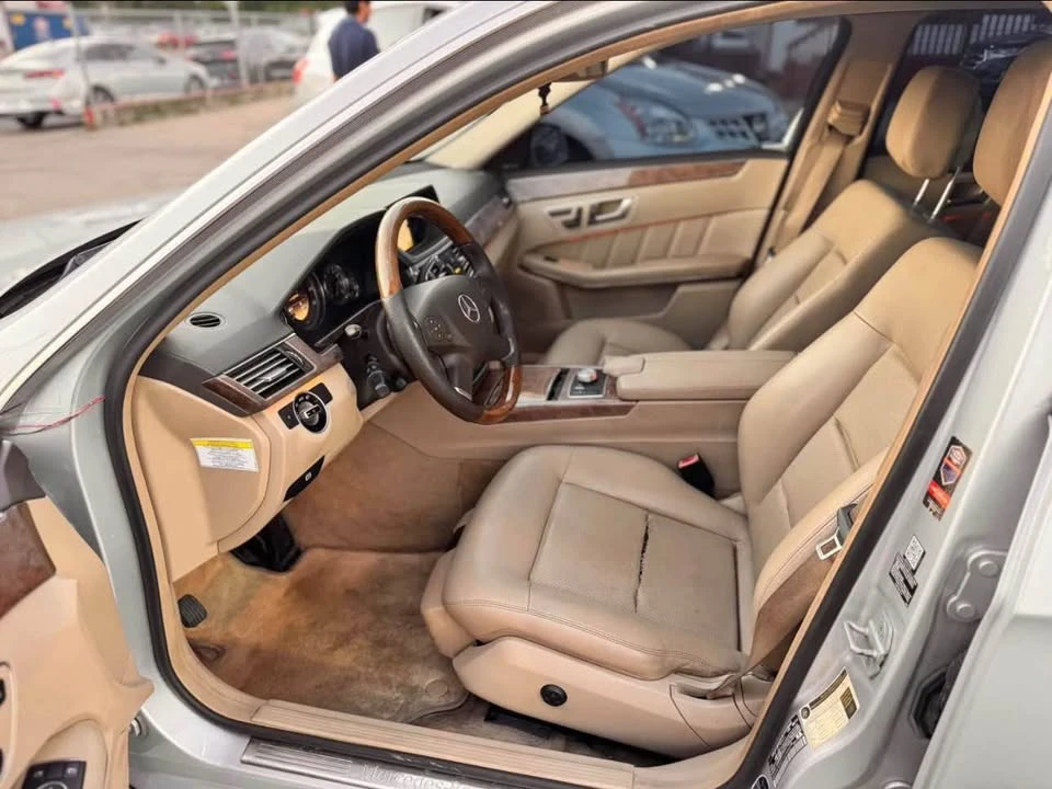 2012 Mercedes-Benz W212 E-Class - Image 11 of 19