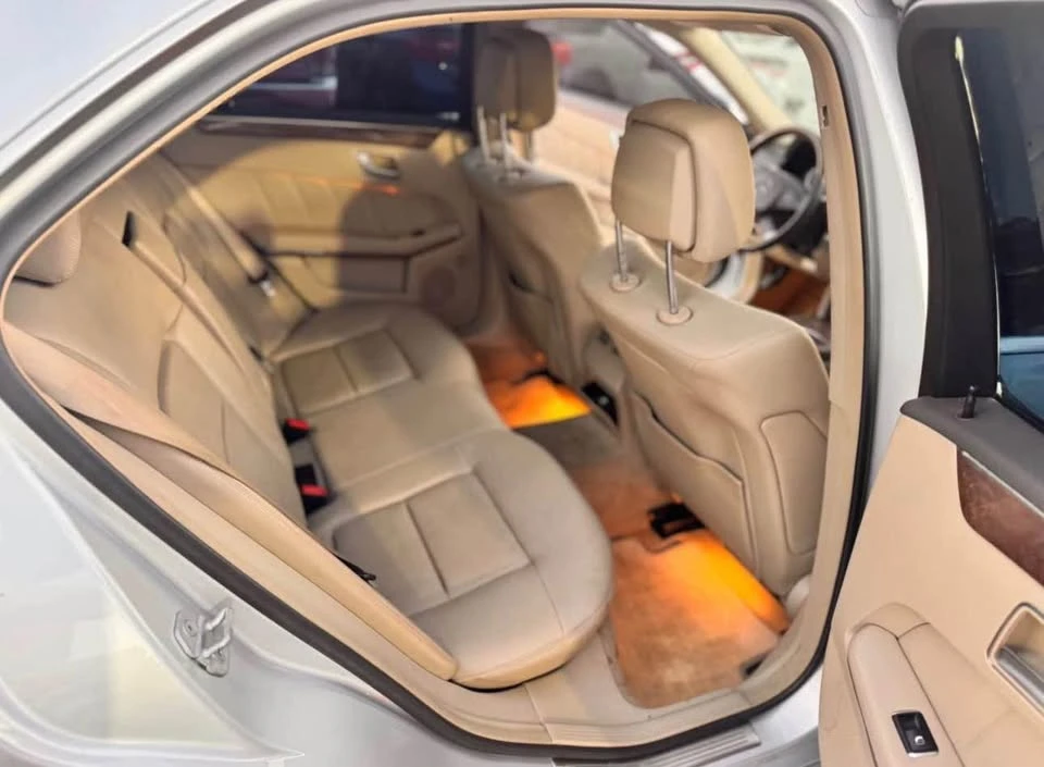 2012 Mercedes-Benz W212 E-Class - Image 13 of 19