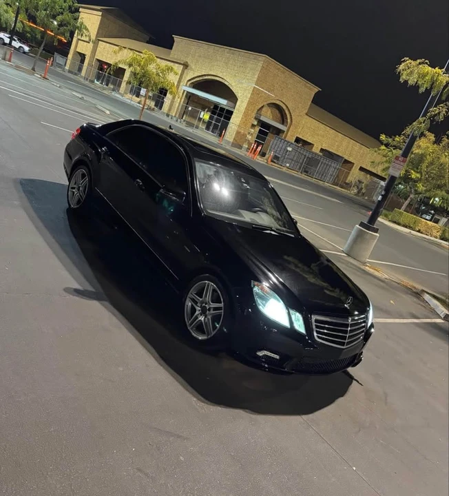 2012 Mercedes-Benz W212 E-Class - Image 5 of 11