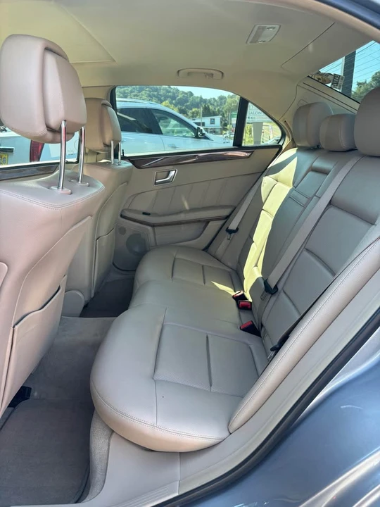 2012 Mercedes-Benz W212 E-Class - Image 10 of 17