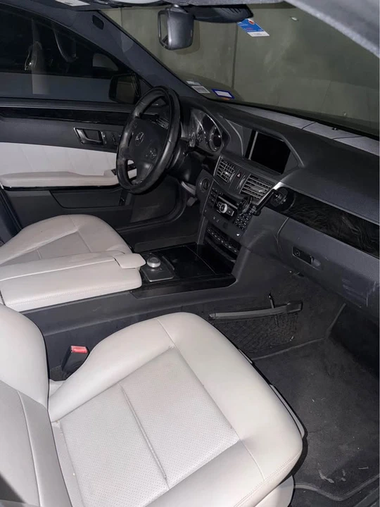 2012 Mercedes-Benz W212 E-Class - Image 6 of 8