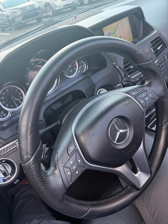 2012 Mercedes-Benz C207/A207 E-Class Coupe & Convertible - Image 12 of 15