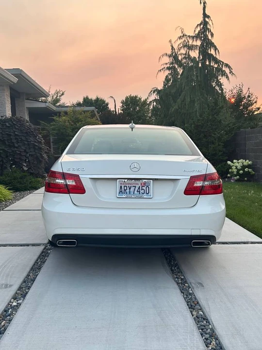 2012 Mercedes-Benz W212 E-Class - Image 6 of 18