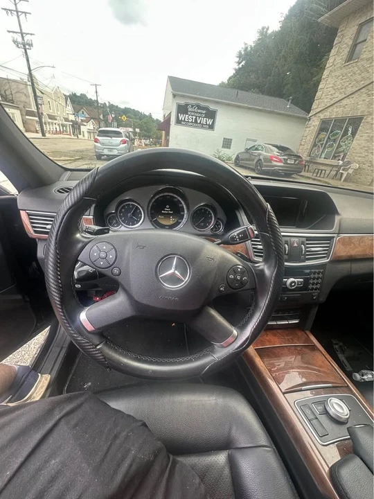 2012 Mercedes-Benz W212 E-Class - Image 5 of 10