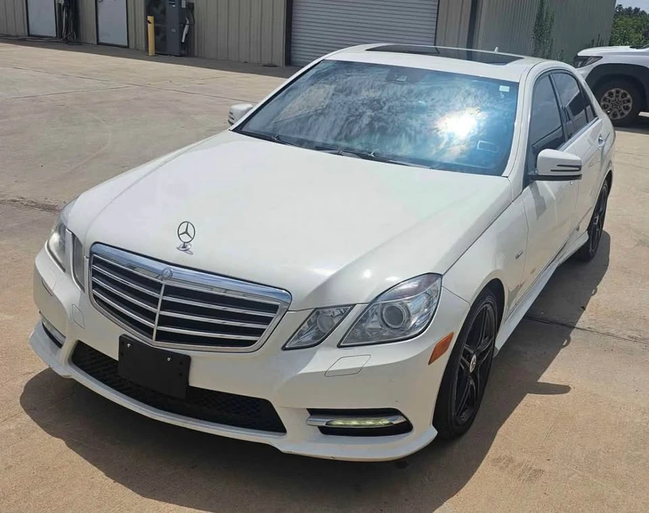 2012 Mercedes-Benz W212 E-Class - Image 4 of 9