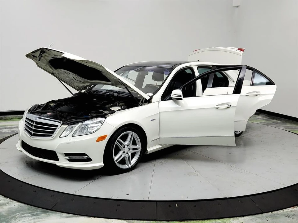 2012 Mercedes-Benz W212 E-Class - Image 9 of 12