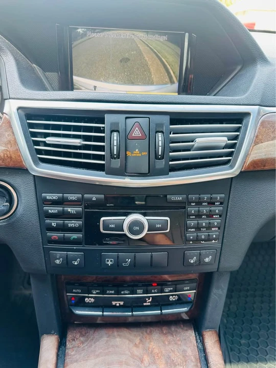 2012 Mercedes-Benz W212 E-Class - Image 16 of 18