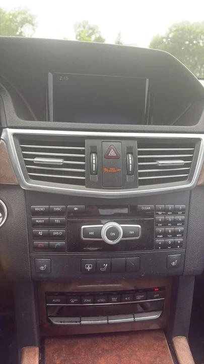 2012 Mercedes-Benz W212 E-Class - Image 12 of 16