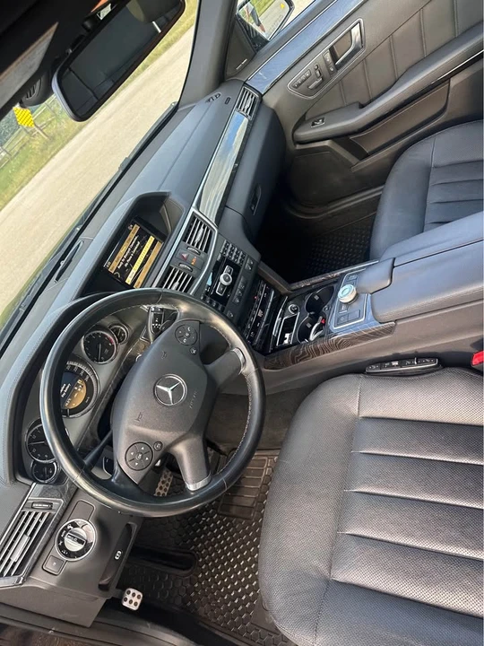 2012 Mercedes-Benz W212 E-Class - Image 6 of 11