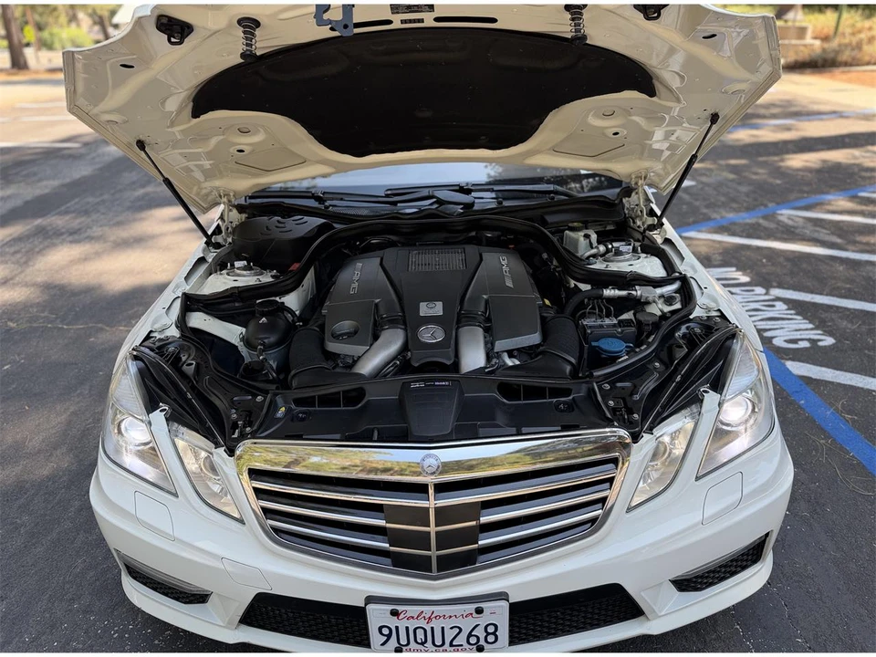 2012 Mercedes-Benz W212 E-Class - Image 24 of 31