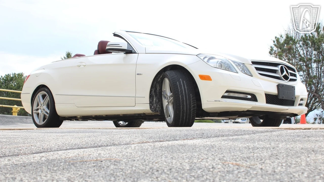 2012 Mercedes-Benz W212 E-Class - Image 22 of 31