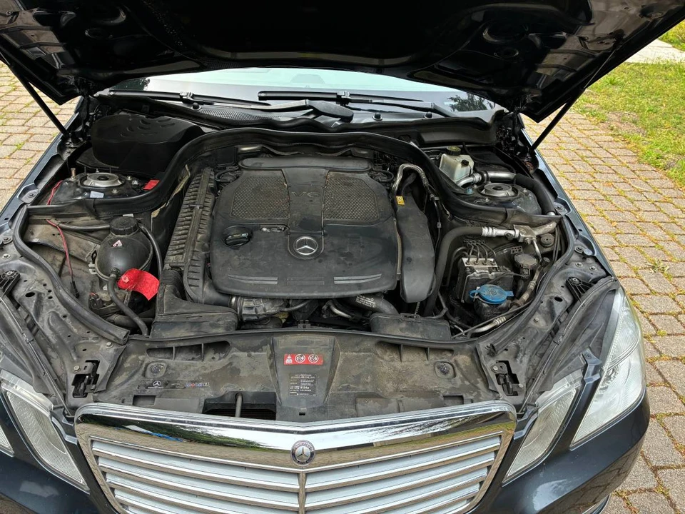 2012 Mercedes-Benz W212 E-Class - Image 17 of 19