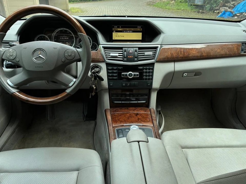 2012 Mercedes-Benz W212 E-Class - Image 6 of 19