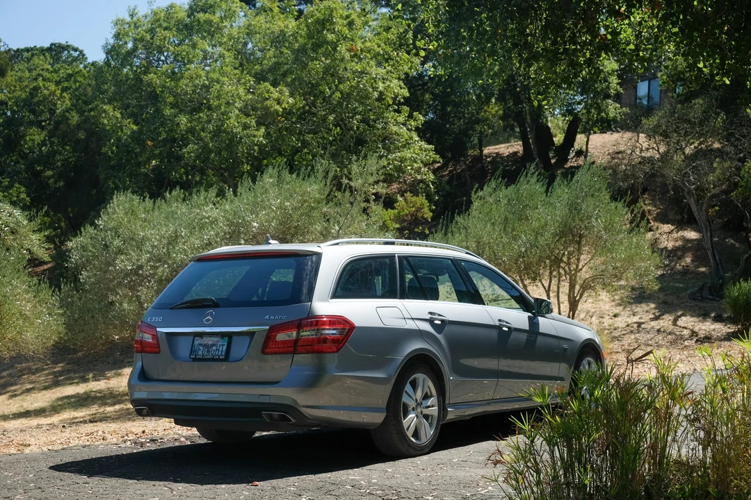2012 Mercedes-Benz W212 E-Class - Image 27 of 31