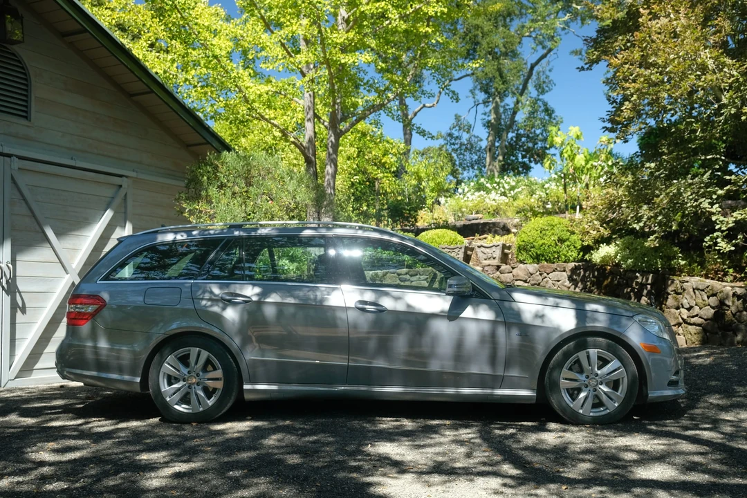 2012 Mercedes-Benz W212 E-Class - Image 3 of 31