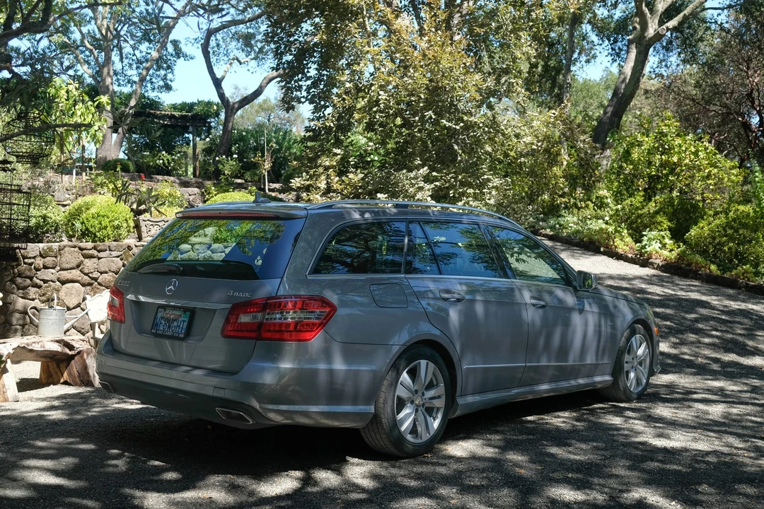 2012 Mercedes-Benz W212 E-Class - Image 26 of 31