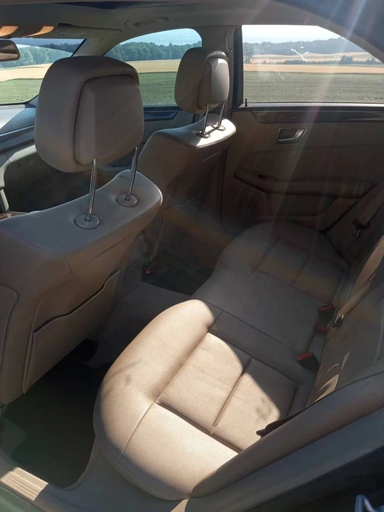 2012 Mercedes-Benz W212 E-Class - Image 15 of 17