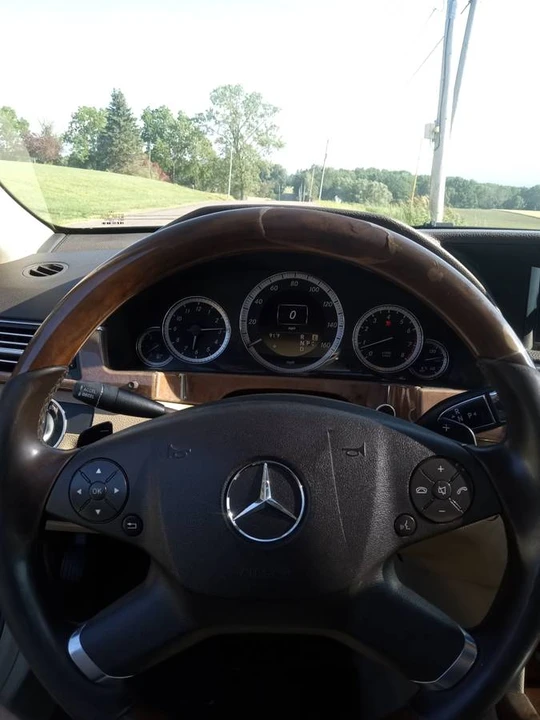 2012 Mercedes-Benz W212 E-Class - Image 8 of 17