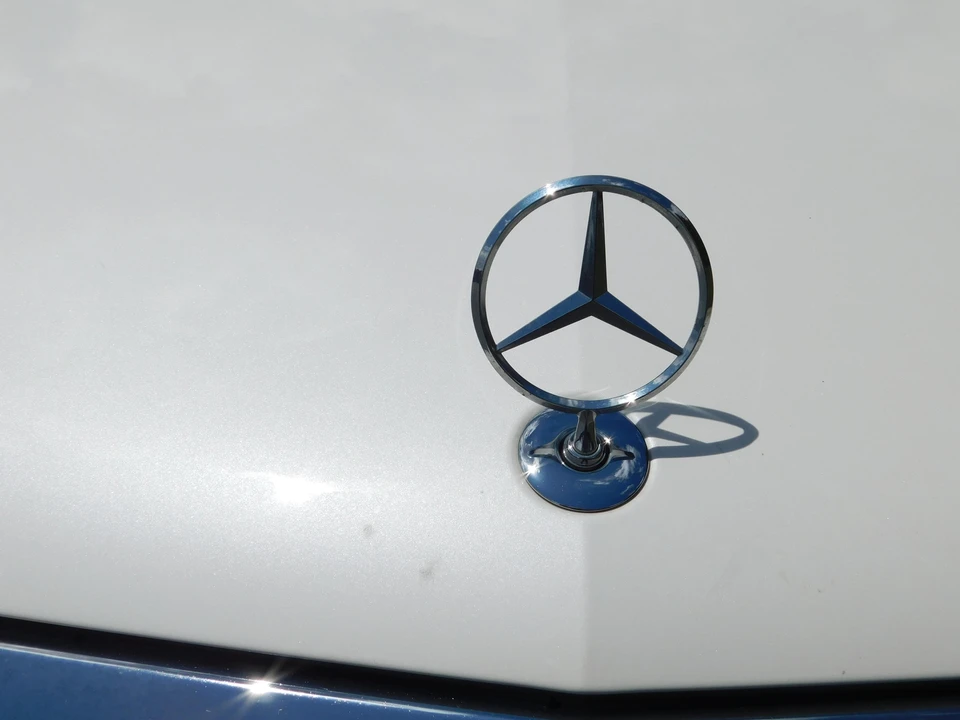 2012 Mercedes-Benz W212 E-Class - Image 11 of 31