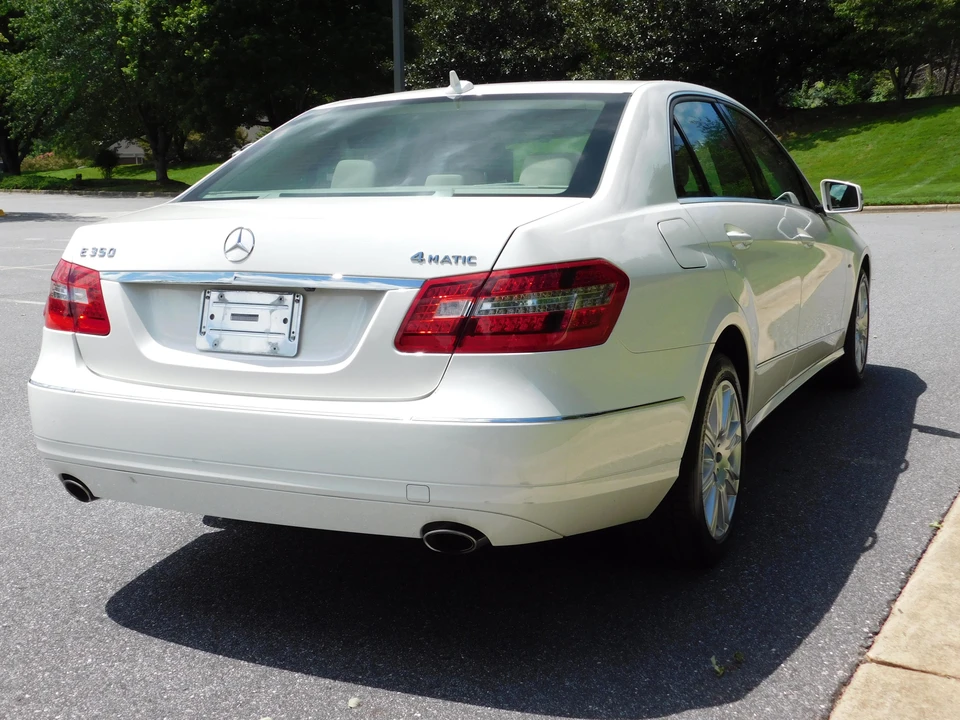 2012 Mercedes-Benz W212 E-Class - Image 7 of 31