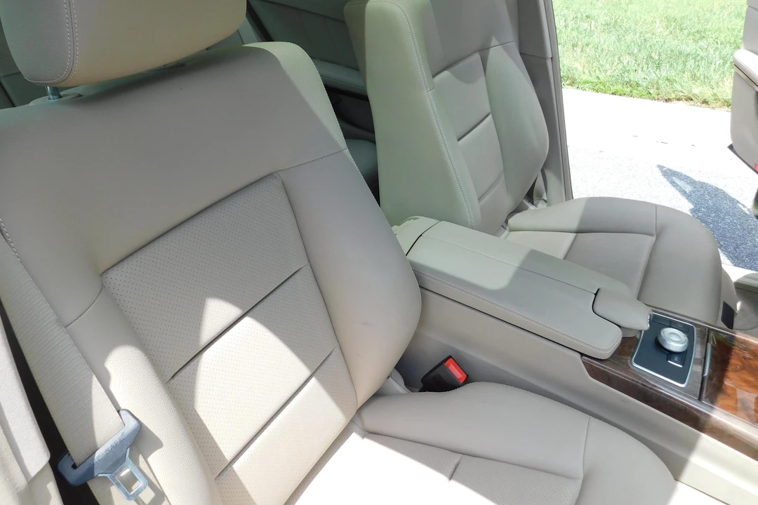 2012 Mercedes-Benz W212 E-Class - Image 28 of 31