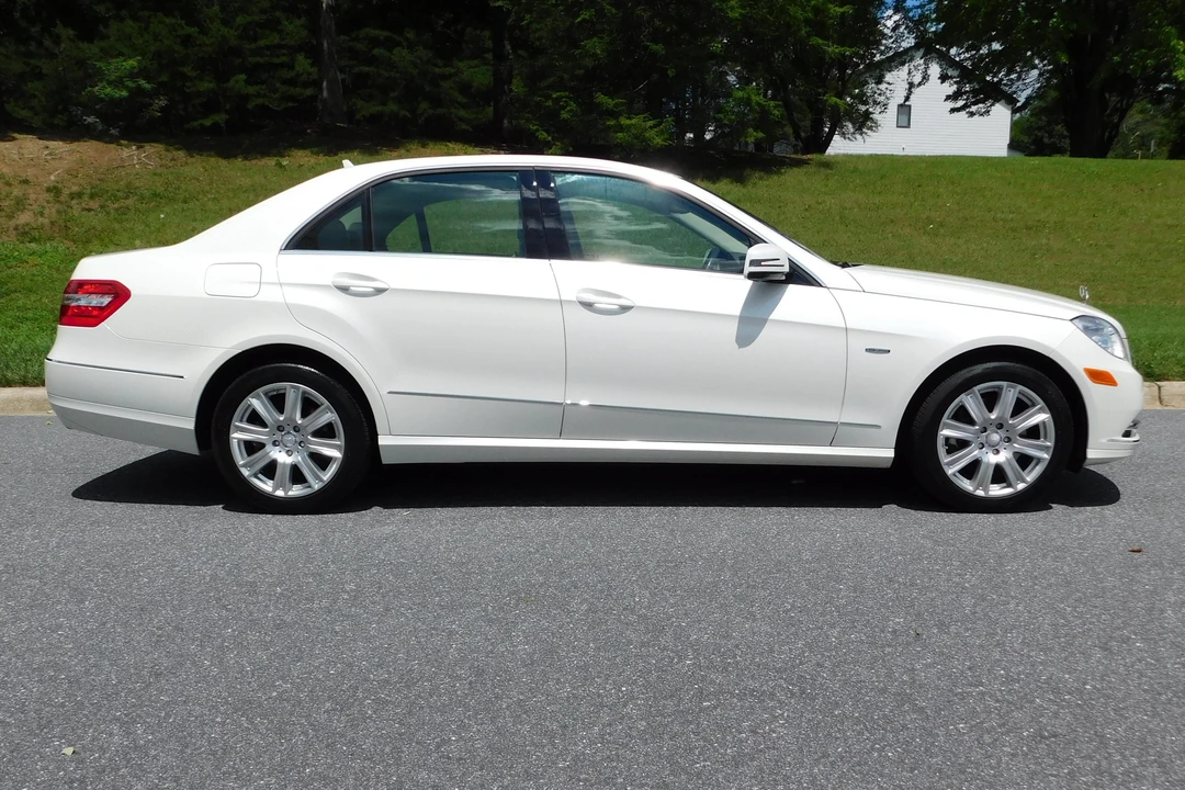 2012 Mercedes-Benz W212 E-Class - Image 3 of 31