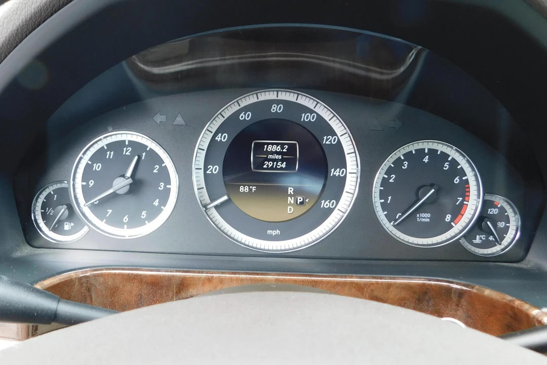 2012 Mercedes-Benz W212 E-Class - Image 30 of 31