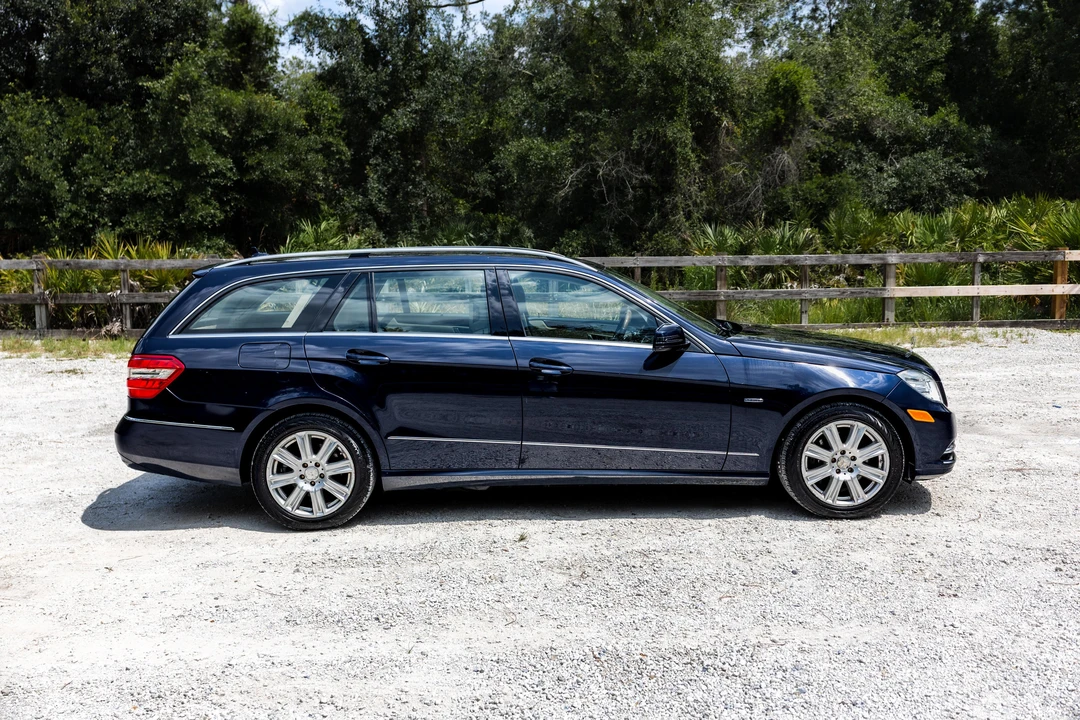 2012 Mercedes-Benz W212 E-Class - Image 23 of 31