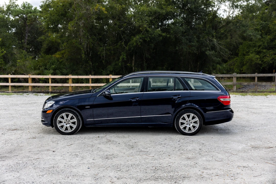 2012 Mercedes-Benz W212 E-Class - Image 11 of 31