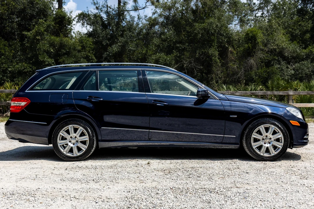 2012 Mercedes-Benz W212 E-Class - Image 3 of 31