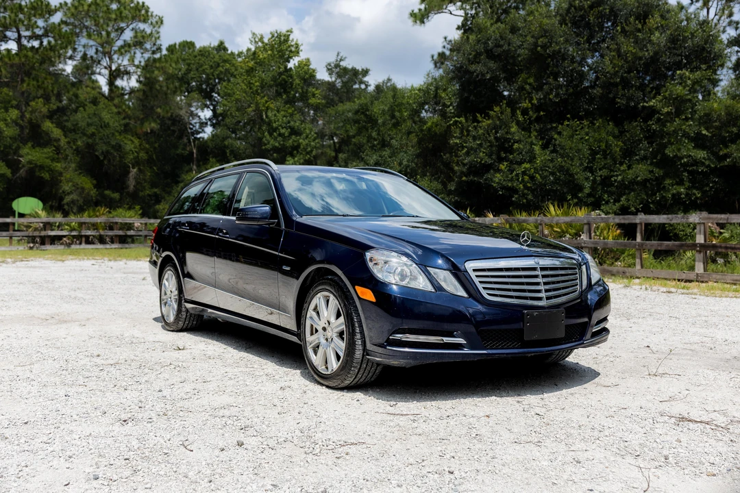 2012 Mercedes-Benz W212 E-Class - Image 27 of 31