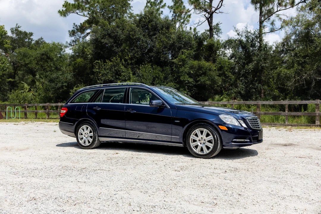 2012 Mercedes-Benz W212 E-Class - Image 24 of 31