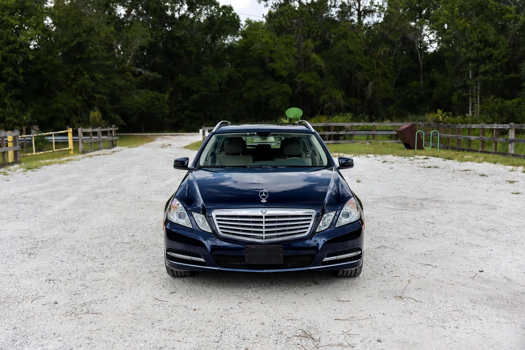 2012 Mercedes-Benz W212 E-Class - Image 6 of 31