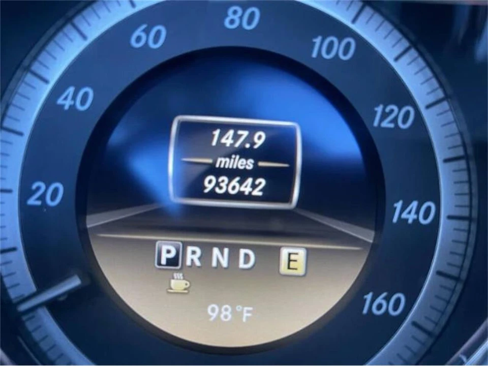 2012 Mercedes-Benz W212 E-Class - Image 11 of 30