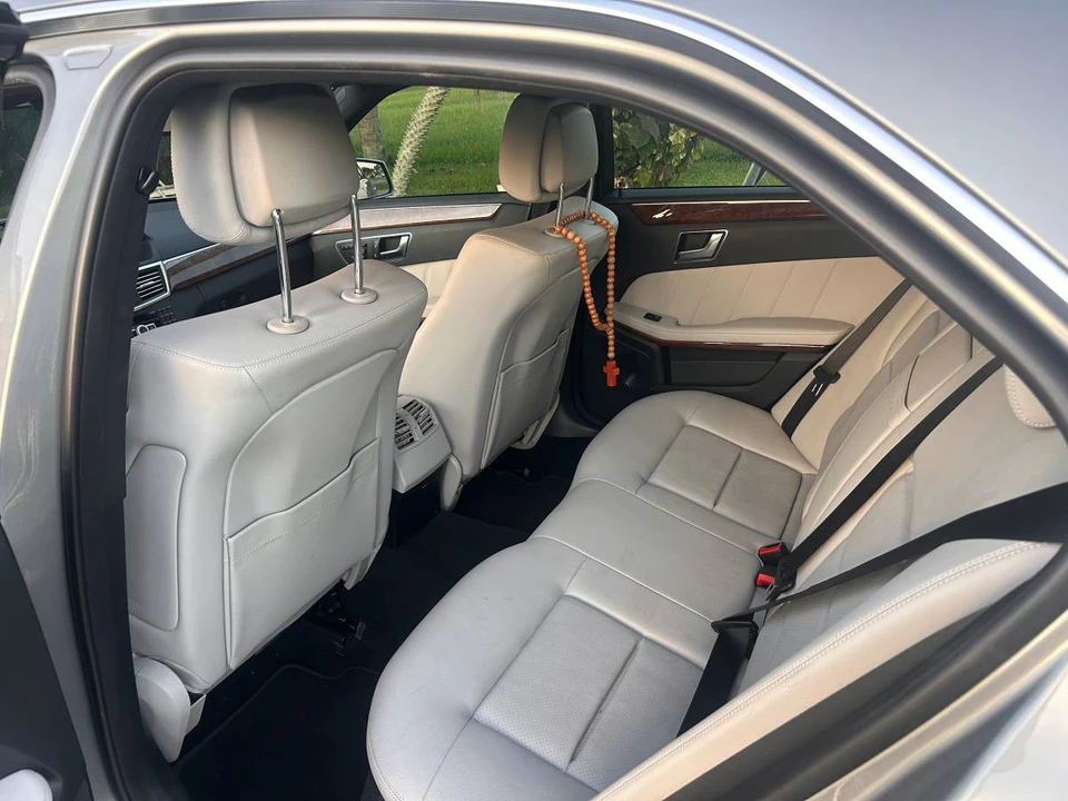 2012 Mercedes-Benz W212 E-Class - Image 18 of 24