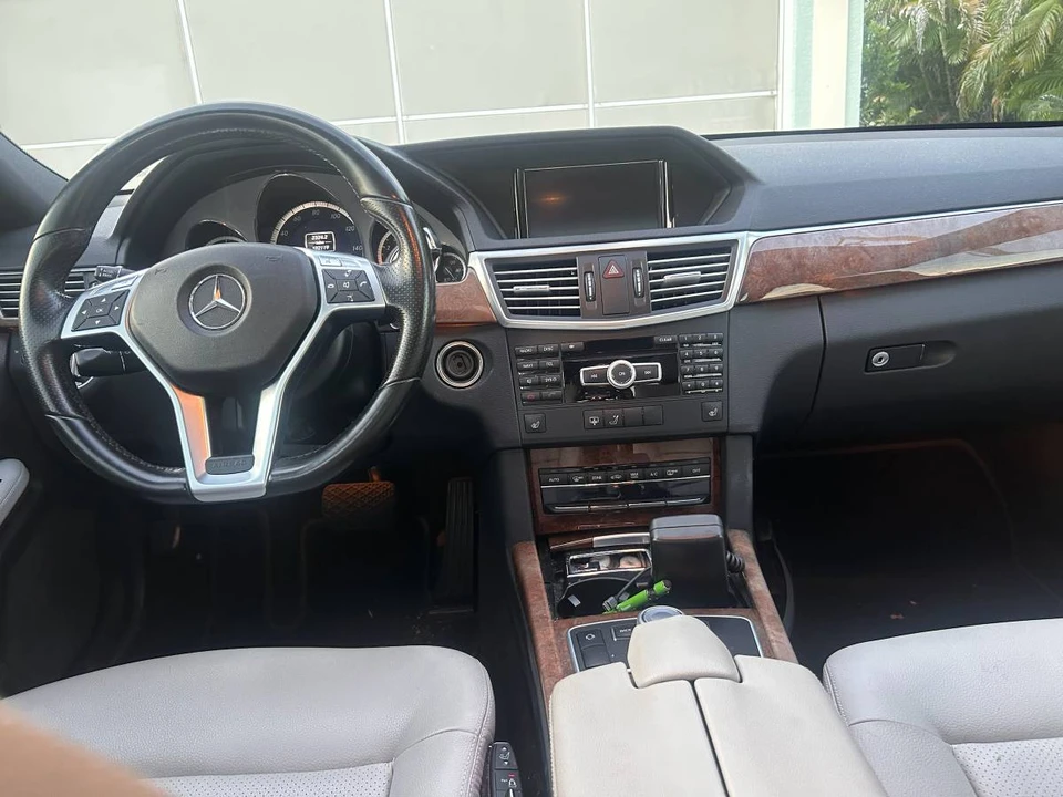 2012 Mercedes-Benz W212 E-Class - Image 19 of 24