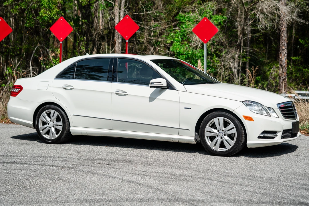 2012 Mercedes-Benz W212 E-Class - Image 23 of 31