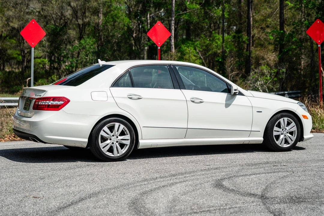 2012 Mercedes-Benz W212 E-Class - Image 22 of 31