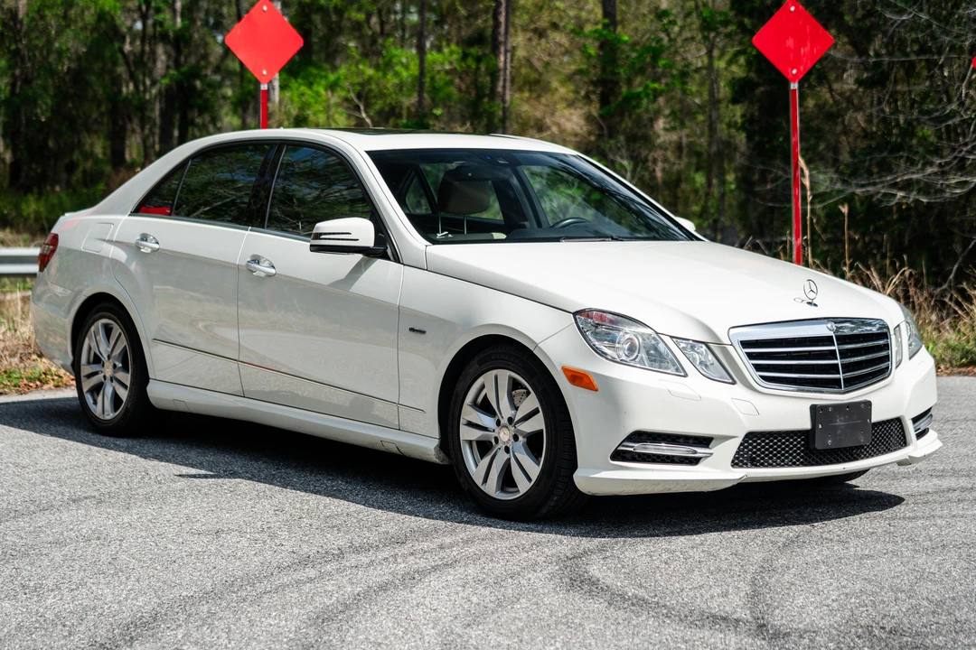 2012 Mercedes-Benz W212 E-Class - Image 26 of 31